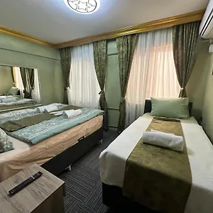 3* Hotel Royal Old City